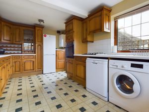 Kitchen- click for photo gallery